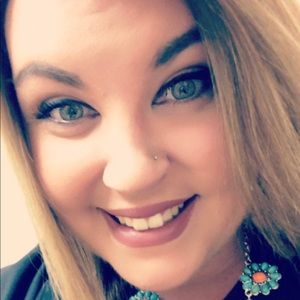 Meet your Posher, Mallory